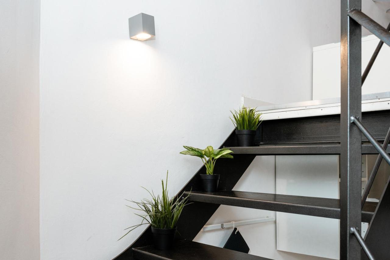 Stagabin Little Loft Near Porta Susa Station And Subway Turin Bagian luar foto