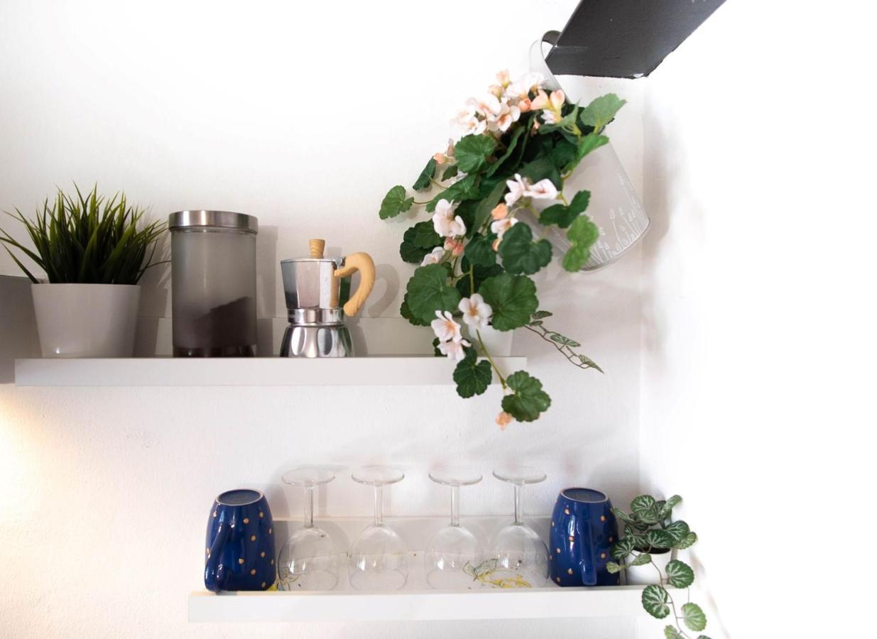 Stagabin Little Loft Near Porta Susa Station And Subway Turin Bagian luar foto