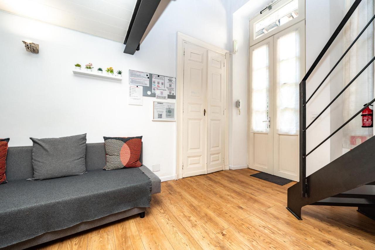 Stagabin Little Loft Near Porta Susa Station And Subway Turin Bagian luar foto